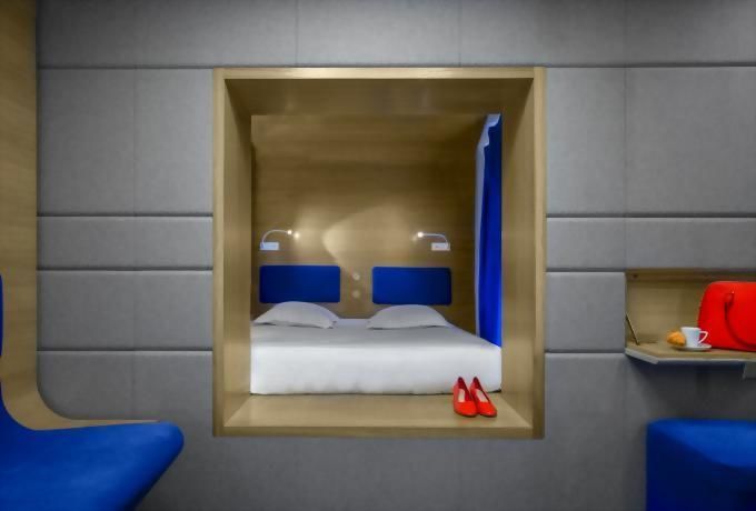 Hotel Odyssey - Room